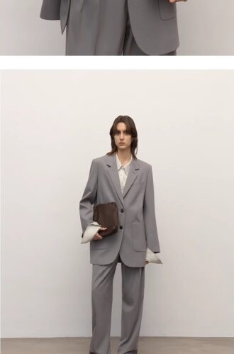 Heavy fine twill worsted wool, asymmetrical collar design, basic classic two-button suit